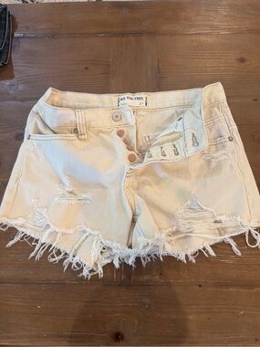 We The Free Cream Distressed Denim Women's Shorts